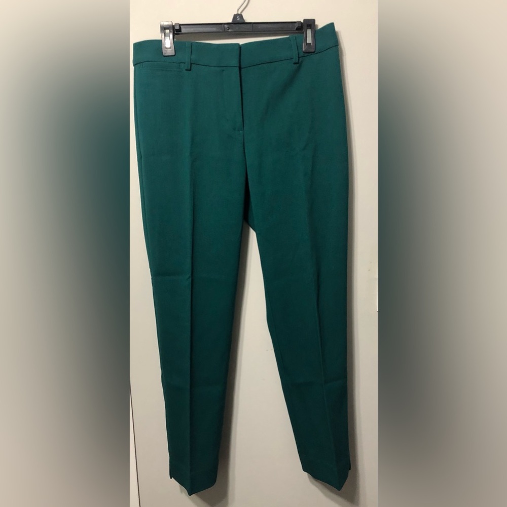 Talbots women’s green pants size 8.